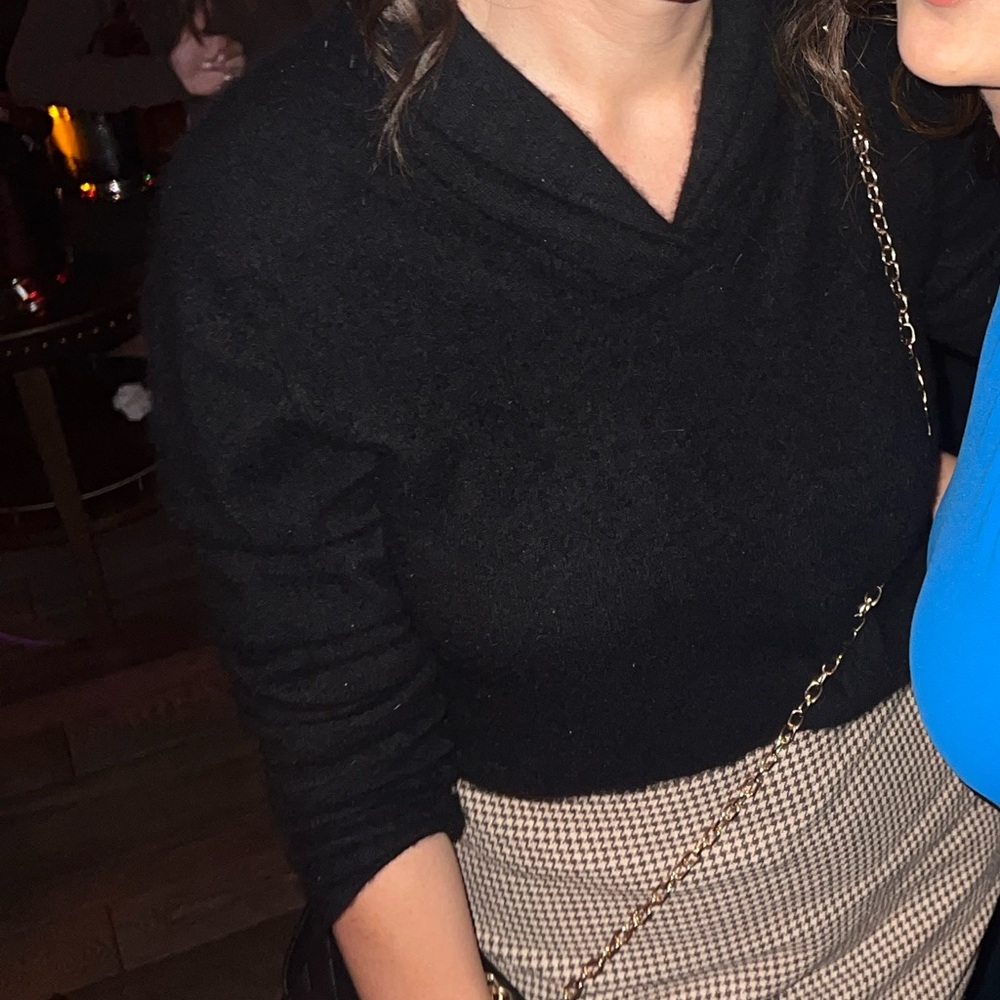 Valerie Stevens 100% cashmere sweater